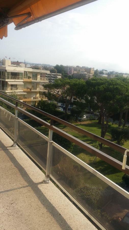 Apartment Heliotel Marine 4* Bord De Mer Saint-Laurent-du-Var Bagian luar foto
